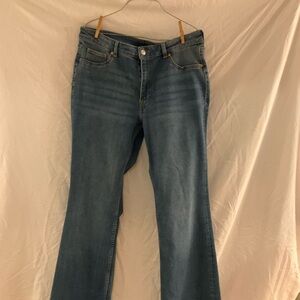 Women's Mid-Rise Blue Denim Jeans